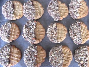 Chocolate Dipped Peanut Butter Cookies 2